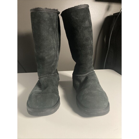 Ugg Australia Women's Classic Slip-On Black Boots (Women’s Size 7) - Picture 5 of 7